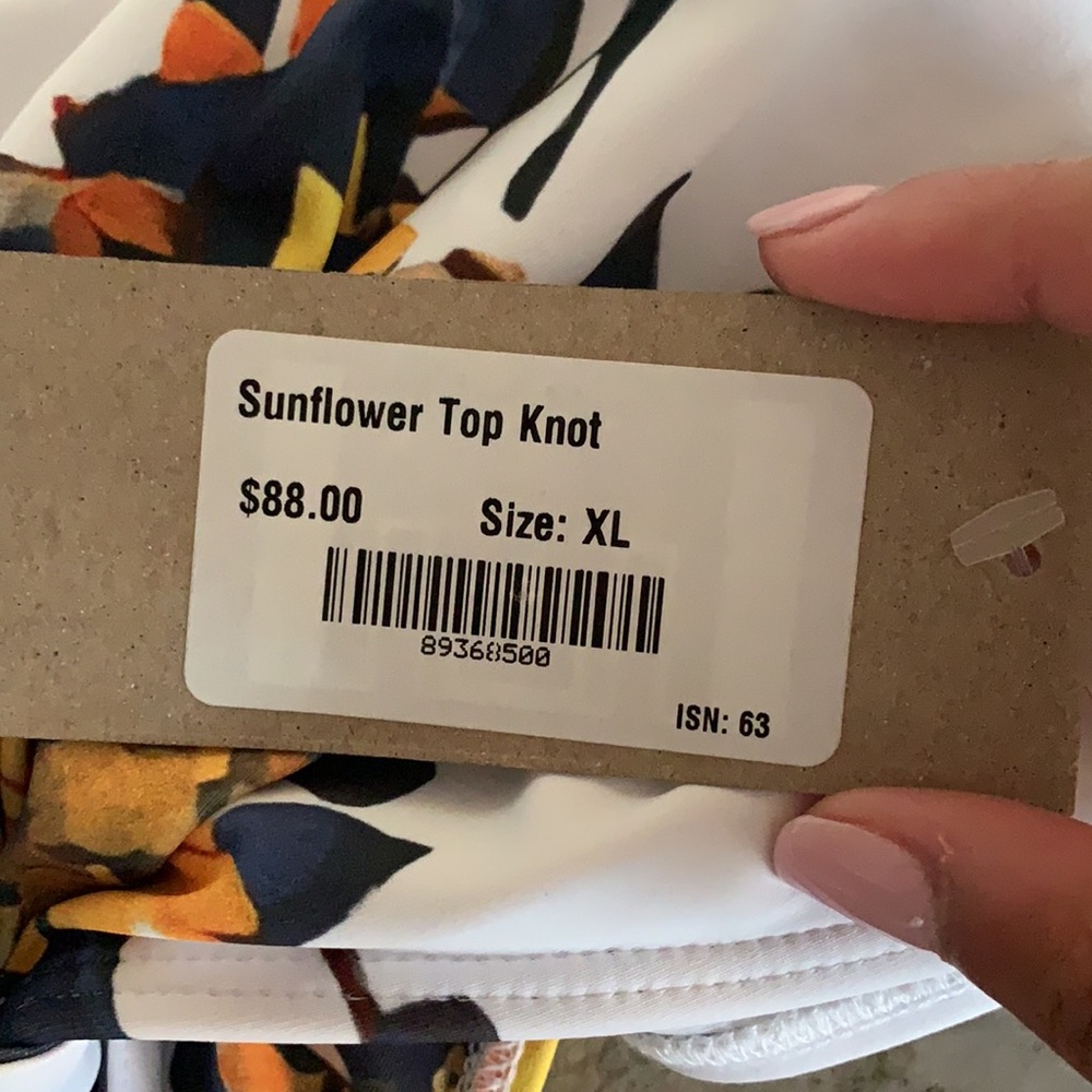 Never worn Albion swim top - Picture 2 of 3